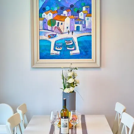 Luxury Seaside By Litto Daire
