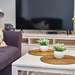 Luxury Seaside By Litto شقة سبليت