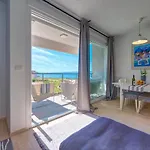 Luxury Seaside By Litto شقة سبليت
